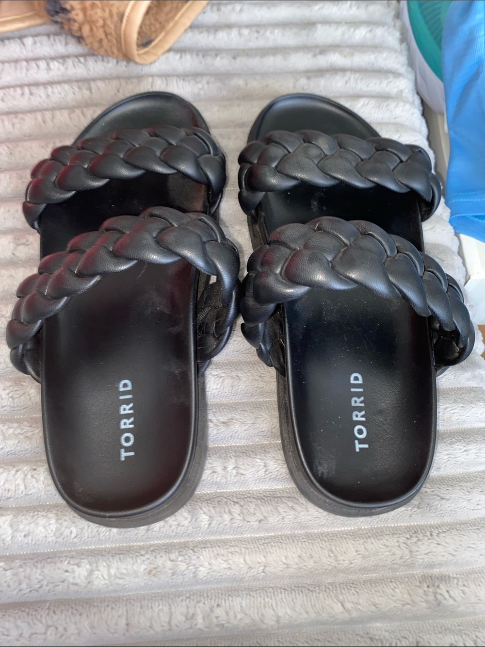 torrid Black Braided Double-Strap Slide Sandals 9 - Picture 4 of 5